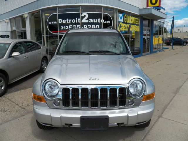 Jeep Liberty 2005 photo 4