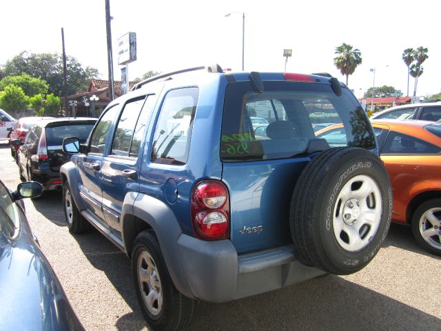 Jeep Liberty 2005 photo 1