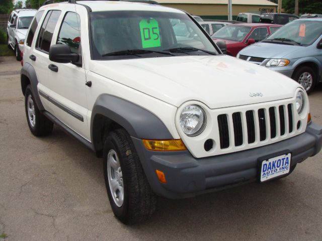 Jeep Liberty 2005 photo 3