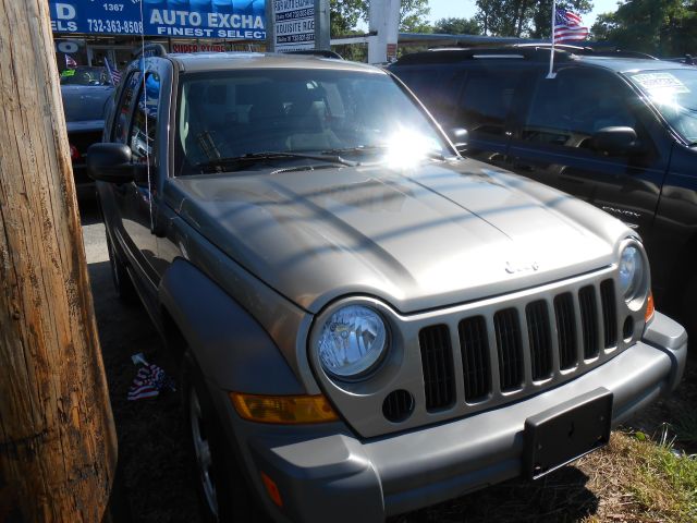 Jeep Liberty 2005 photo 1