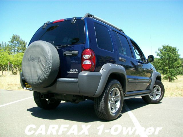 Jeep Liberty 2005 photo 3