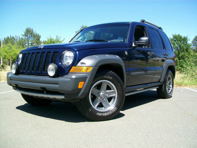 Jeep Liberty 2005 photo 4