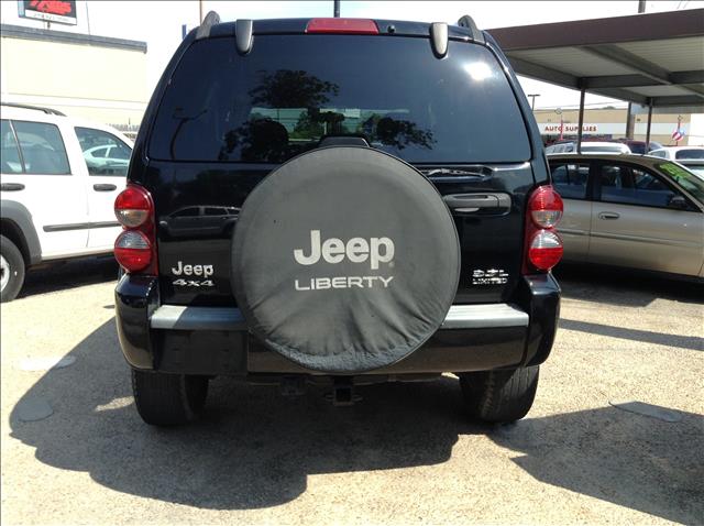 Jeep Liberty Super SUV