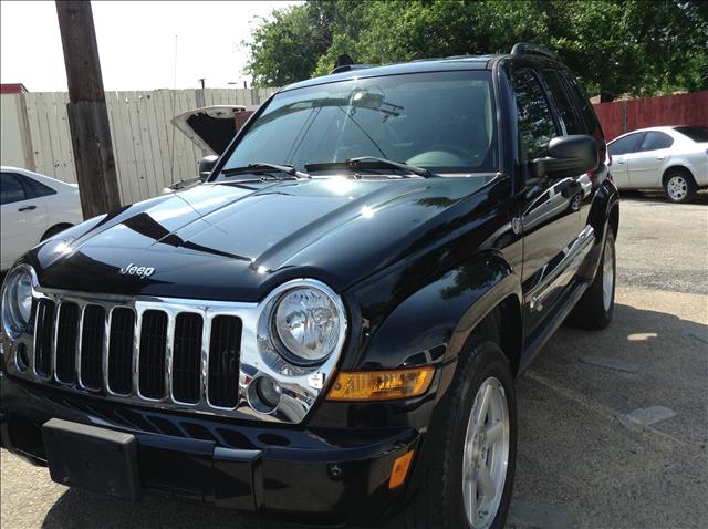 Jeep Liberty 2005 photo 3