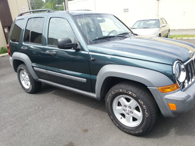 Jeep Liberty 2005 photo 4