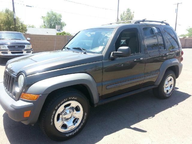 Jeep Liberty 2005 photo 3