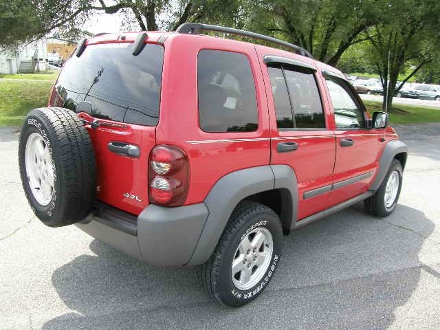 Jeep Liberty 2005 photo 1