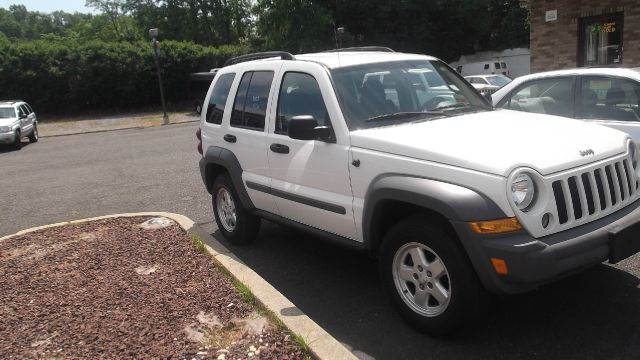 Jeep Liberty 2005 photo 5