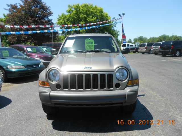 Jeep Liberty 2005 photo 1