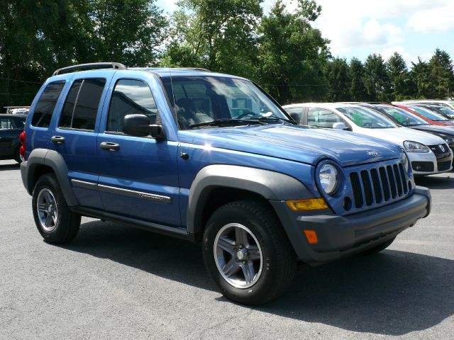 Jeep Liberty 2005 photo 1