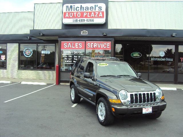 Jeep Liberty 2005 photo 15