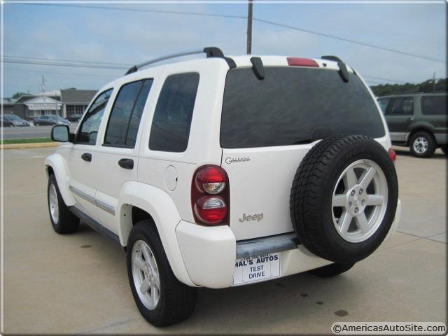 Jeep Liberty 2006 photo 1