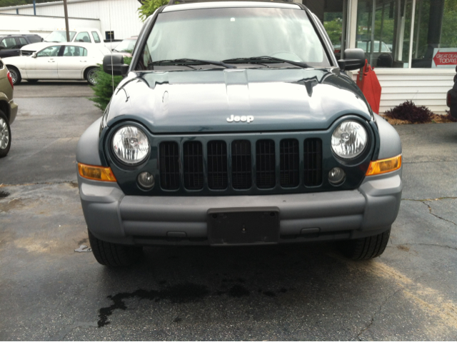 Jeep Liberty 2006 photo 2