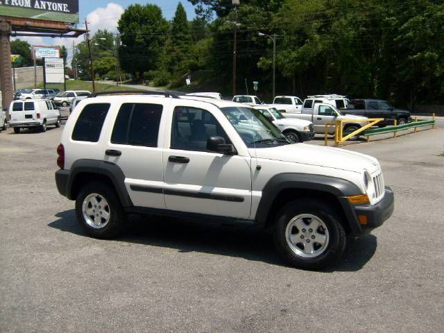 Jeep Liberty Lariat Crew Cab 2WD Super Duty Sport Utility