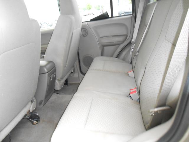 Jeep Liberty 2006 photo 5