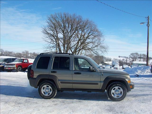 Jeep Liberty 2006 photo 3