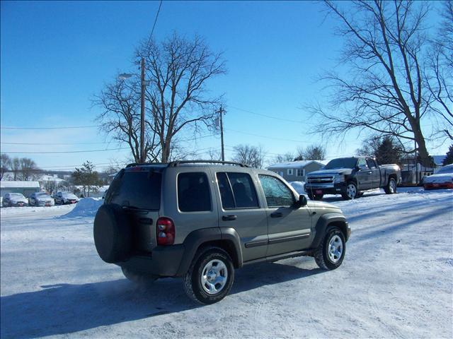 Jeep Liberty 2006 photo 4