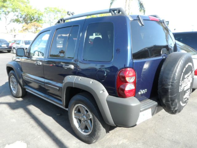 Jeep Liberty 2006 photo 1