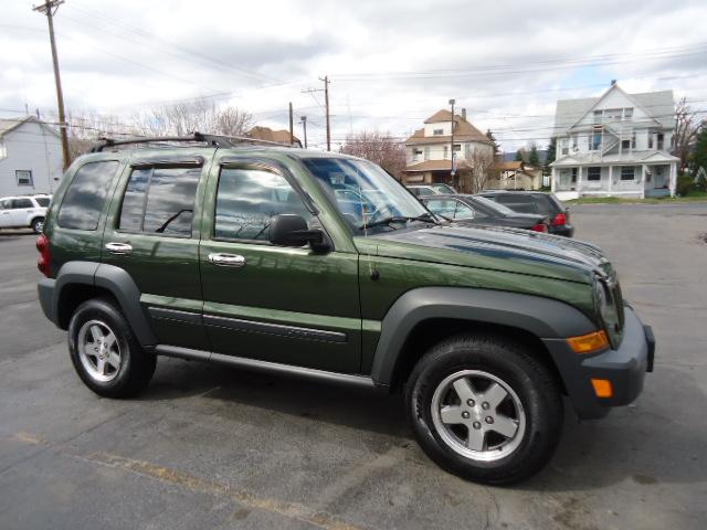 Jeep Liberty 2006 photo 4