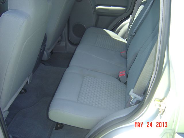 Jeep Liberty 2006 photo 10