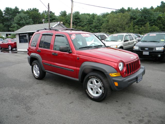 Jeep Liberty 2006 photo 2