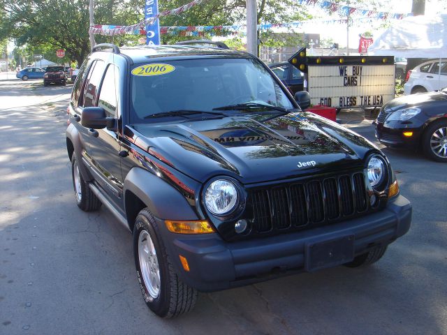 Jeep Liberty 2006 photo 3