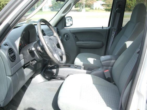 Jeep Liberty 2006 photo 1