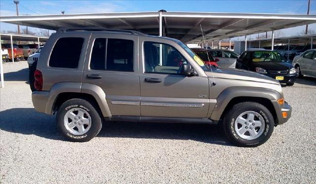 Jeep Liberty 2006 photo 1