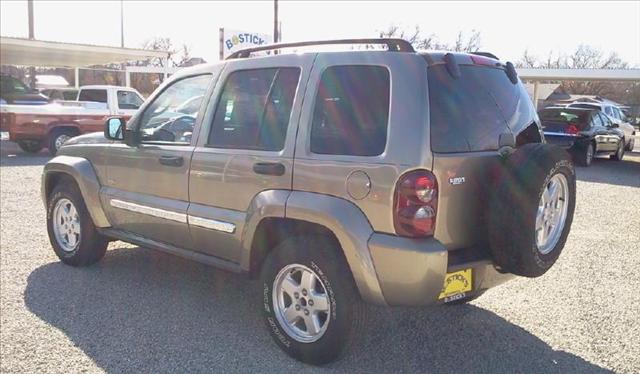 Jeep Liberty 2006 photo 4