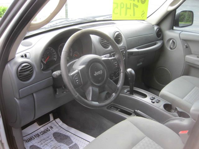 Jeep Liberty 2006 photo 1