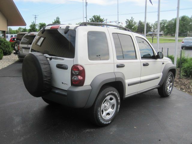 Jeep Liberty 2006 photo 6