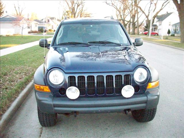 Jeep Liberty 2006 photo 2