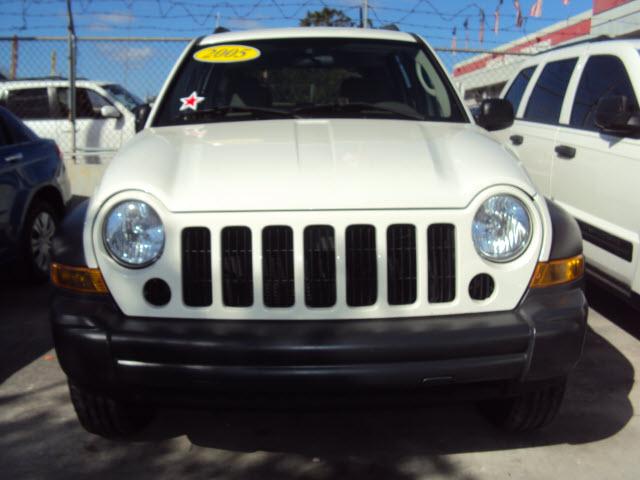 Jeep Liberty 2006 photo 1