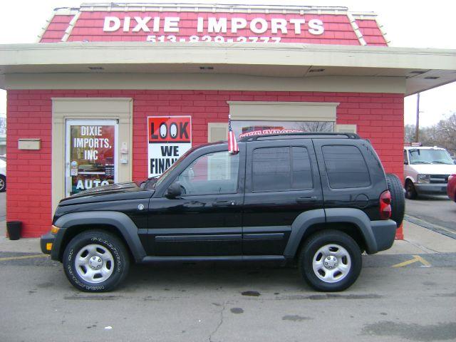 Jeep Liberty 2006 photo 2