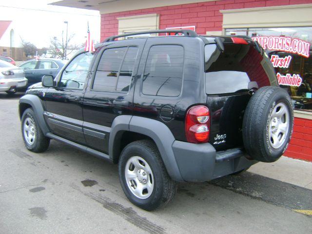 Jeep Liberty 2006 photo 3