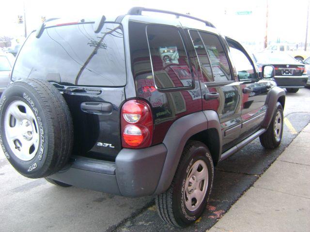 Jeep Liberty 2006 photo 4