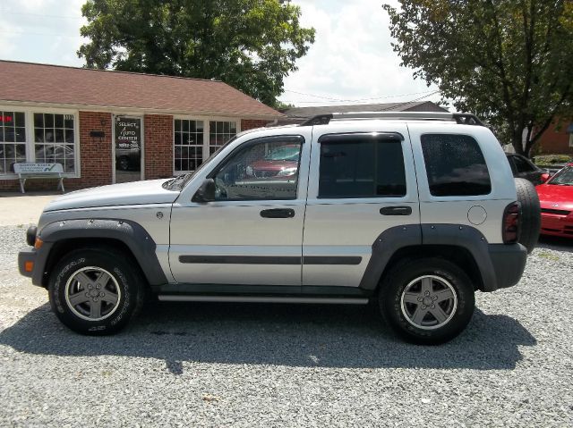 Jeep Liberty 2006 photo 1