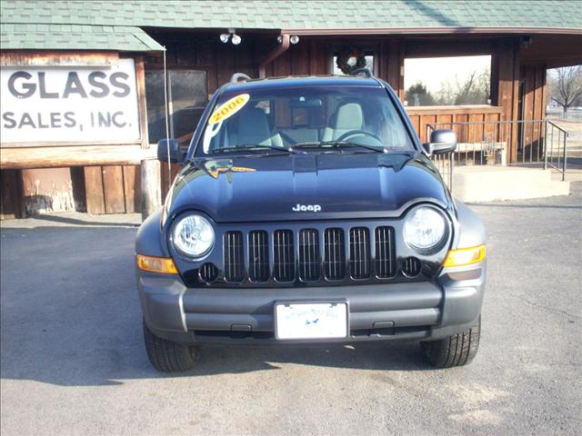 Jeep Liberty 2006 photo 2