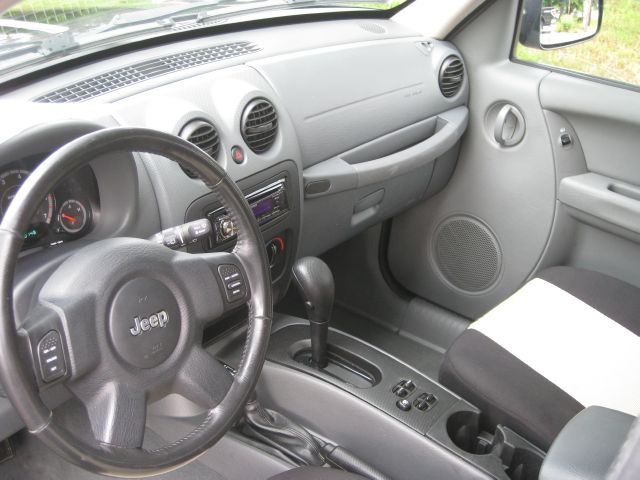 Jeep Liberty 2006 photo 1