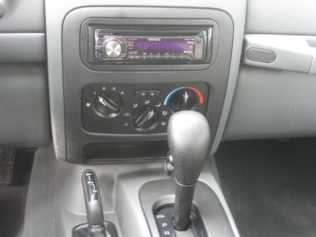 Jeep Liberty 2006 photo 2