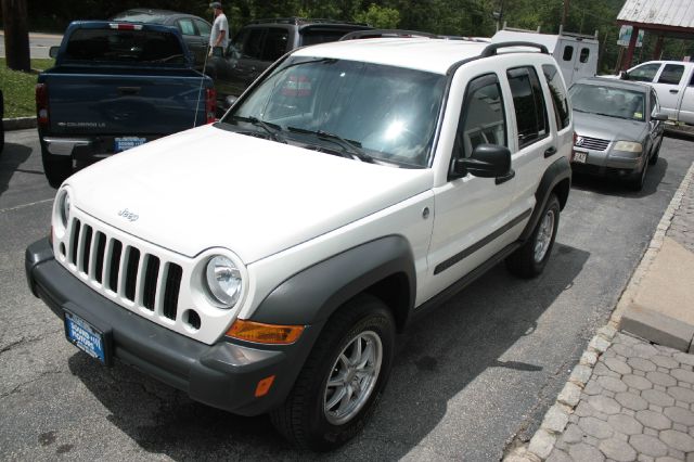 Jeep Liberty 2006 photo 3