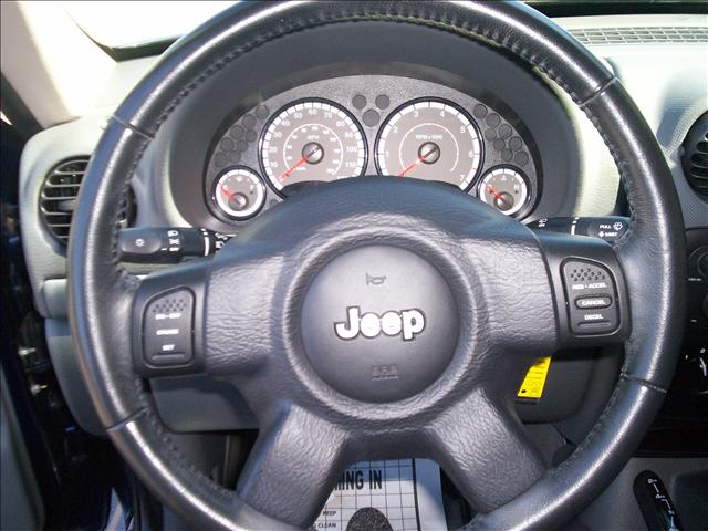 Jeep Liberty 2006 photo 1