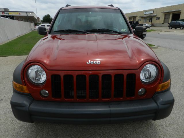 Jeep Liberty Extended Cab V8 LT W/1lt SUV