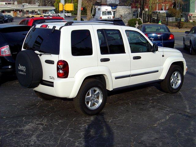 Jeep Liberty 2006 photo 2