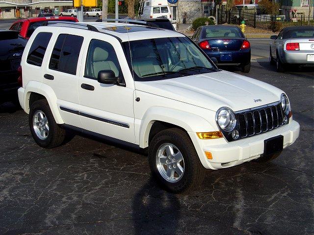 Jeep Liberty 2006 photo 3