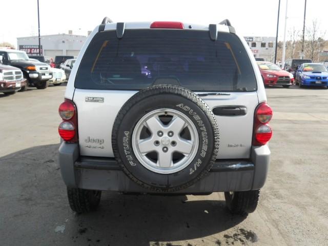 Jeep Liberty 2006 photo 3