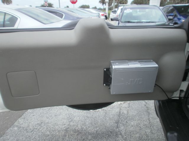 Jeep Liberty 2006 photo 14