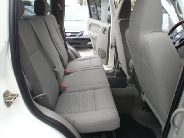 Jeep Liberty 2006 photo 27