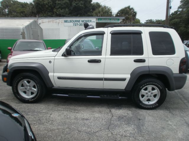 Jeep Liberty 2006 photo 6