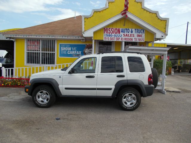 Jeep Liberty 2006 photo 1